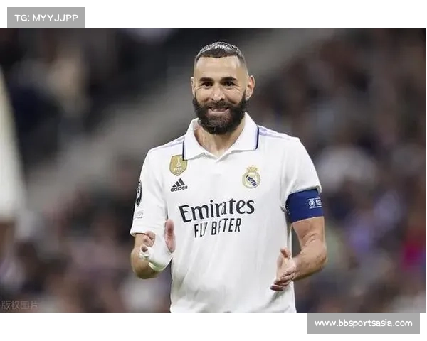 本泽马双响领衔 皇马客场4-0大胜马略卡 展现豪门实力 本泽马双响领衔 皇马客场4-0大胜马略卡 展现豪门实力