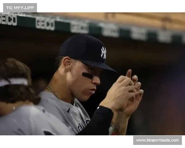 扬基队阿罗迪斯查普曼获美联月度最佳后援 11局无安打创造历史新纪录 扬基队阿罗迪斯查普曼获美联月度最佳后援 11局无安打创造历史新纪录